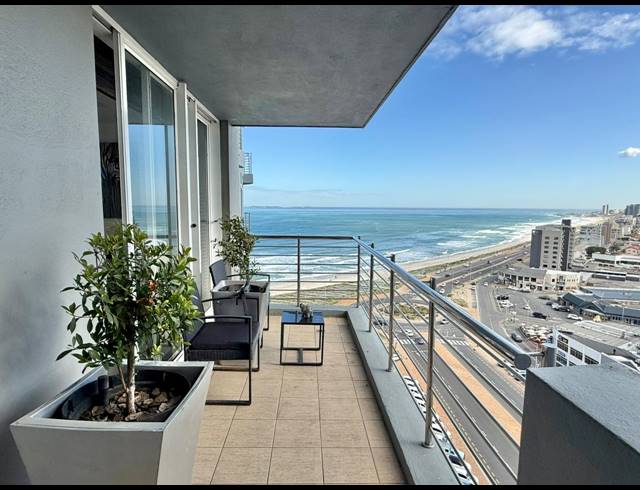 2 BEDROOM APARTMENT TO LET IN BEACHFRONT